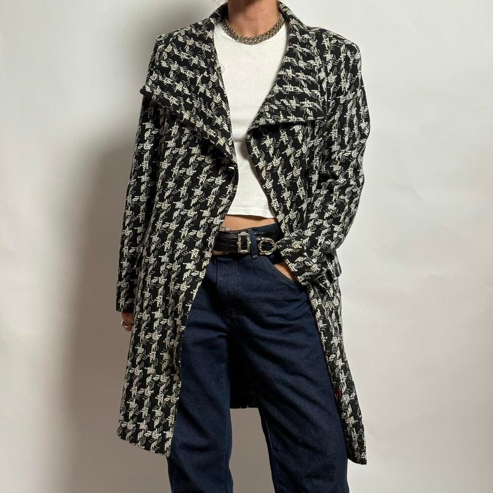 Le Château Canadian Houndstooth Coat - Small